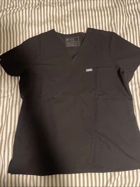Figs Catarina scrub top